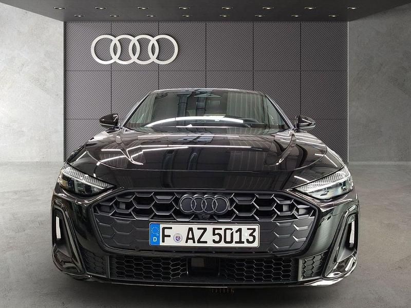 Gebraucht Audi A5 Ambiente 204 PS (150 kW) 2025 Mythosschwarz metallic Coupé