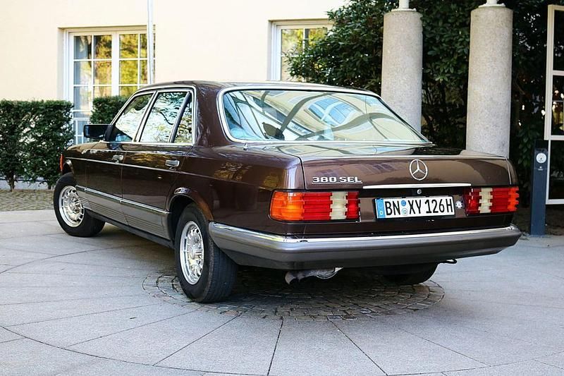 Gebraucht Mercedes 380 204 PS (150 kW) 1982 Braun Limousine