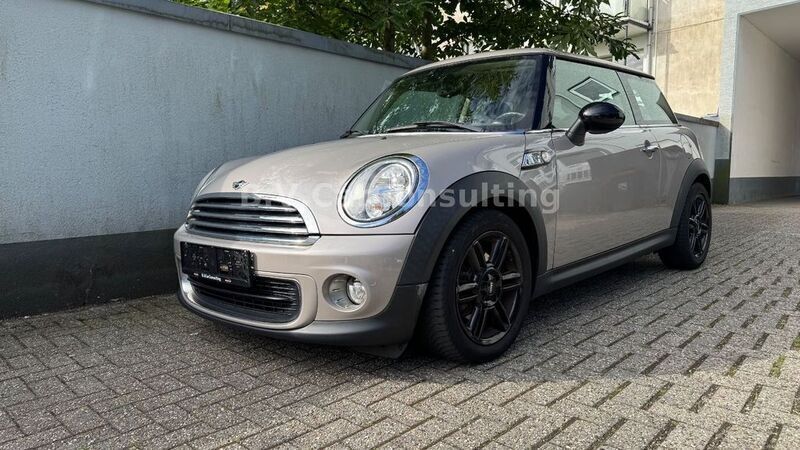 Grau Gebraucht 2013 Mini ONE Kleinwagen | 5.998 € (Fairer Preis) - Bild 1/4