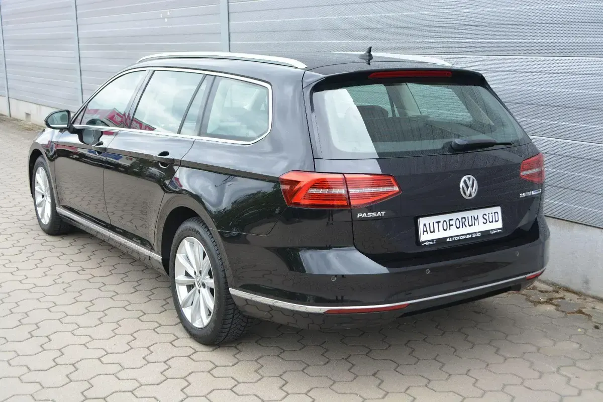 Gebraucht VW Passat Highline 150 PS (110 kW) 2016 Schwarz Limousine