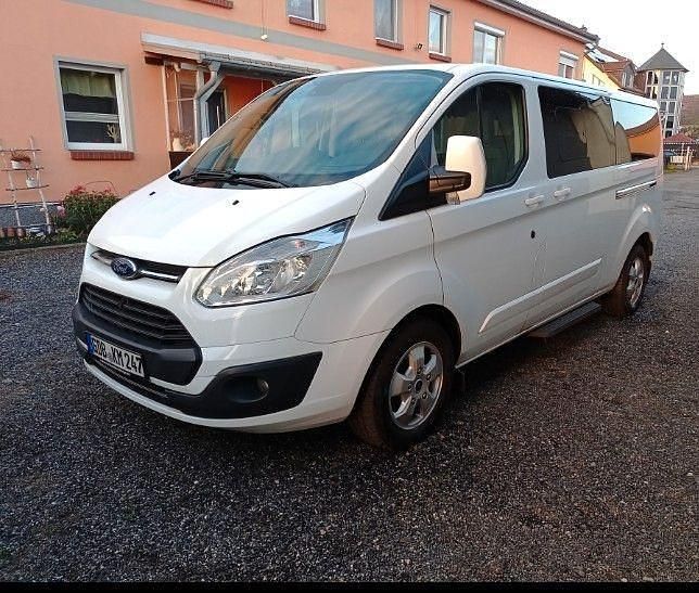 Weiß Gebraucht 2017 Ford Tourneo Van / Kleinbus | 16.500 € (Superpreis) - Bild 1/4