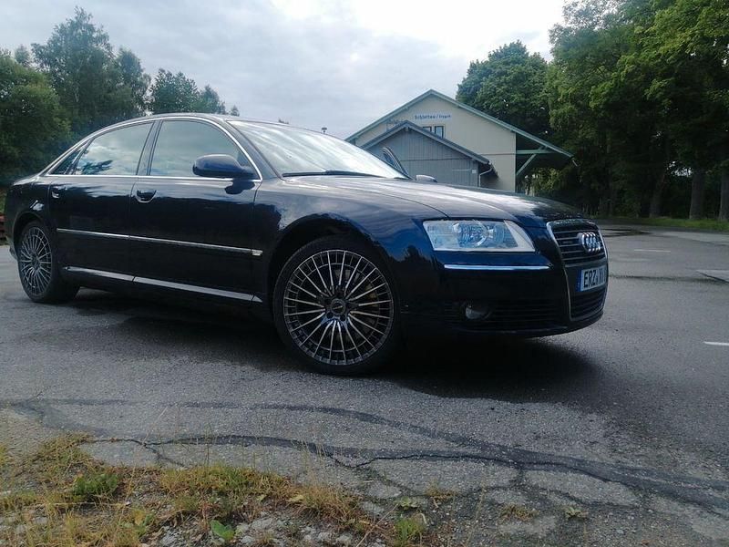 Blau Gebraucht 2007 Audi A8L Limousine | 5.500 € (Superpreis) - Bild 1/4