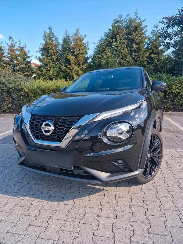 Schwarz Gebraucht 2021 Nissan Juke Enigma SUV | 19.900 € (Etwas zu teuer) - Bild 1/4