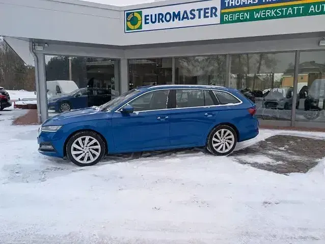 Gebraucht Skoda Octavia Style 204 PS (150 kW) 2021 Blau Kombi