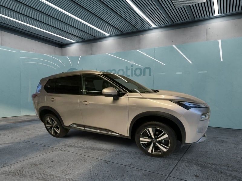 Braun Neu 2024 Nissan X-Trail Tekna SUV | 40.440 € - Bild 1/4