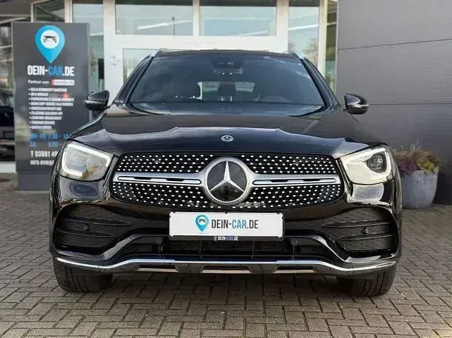 Gebraucht Mercedes GLC200 AMG line 211 PS (155 kW) 2019 Schwarz SUV