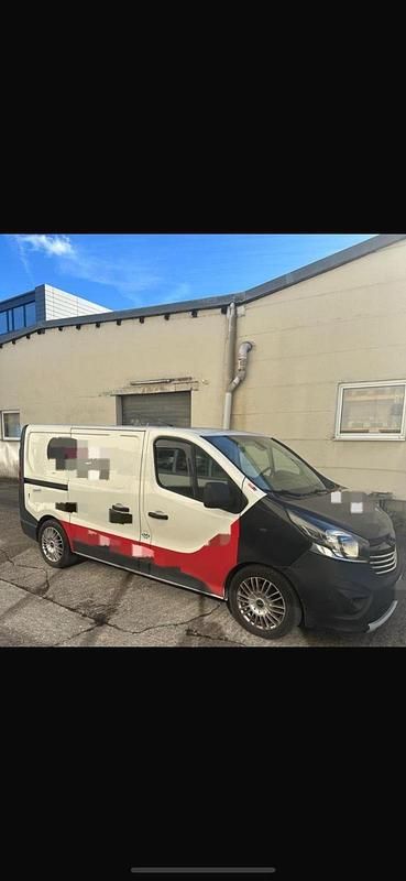 Weiß Gebraucht 2017 Opel Vivaro Van | 4.900 € - Bild 1/4