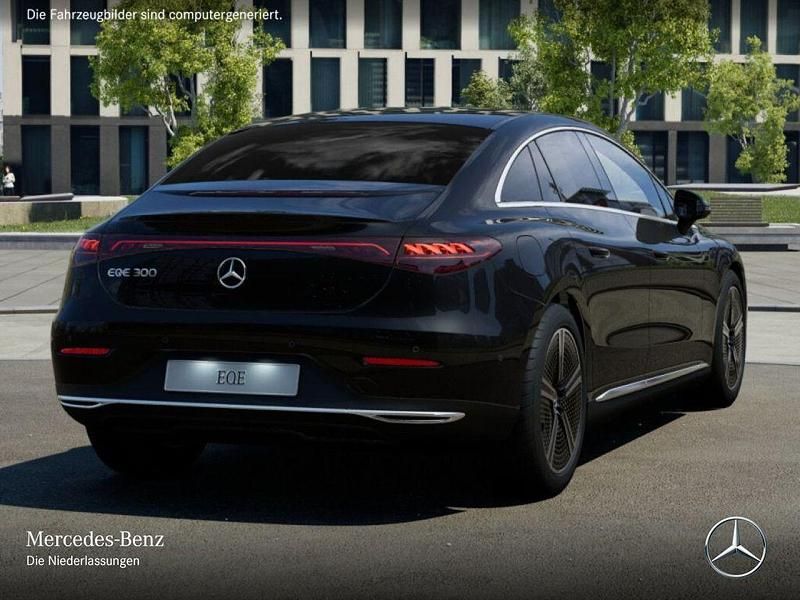Gebraucht Mercedes EQE300 180 kW (245 PS) 2025 Schwarz Limousine