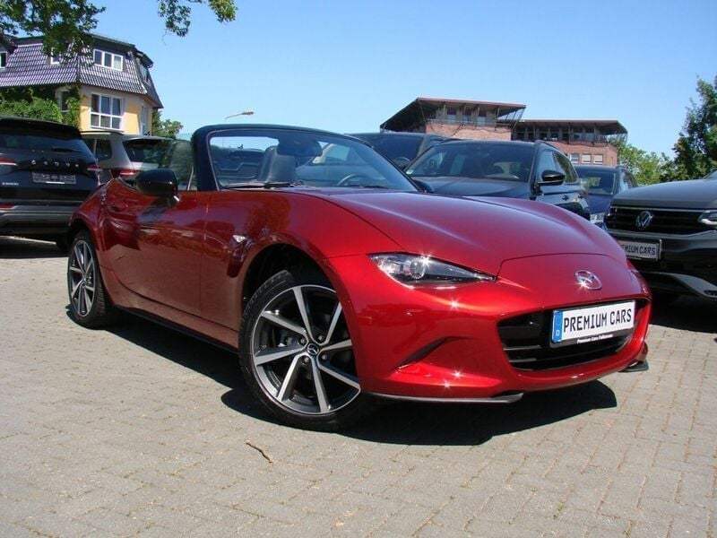 Magmarot Gebraucht 2021 Mazda MX5 Ad'Vantage Cabrio | 24.980 € (Fairer Preis) - Bild 1/4