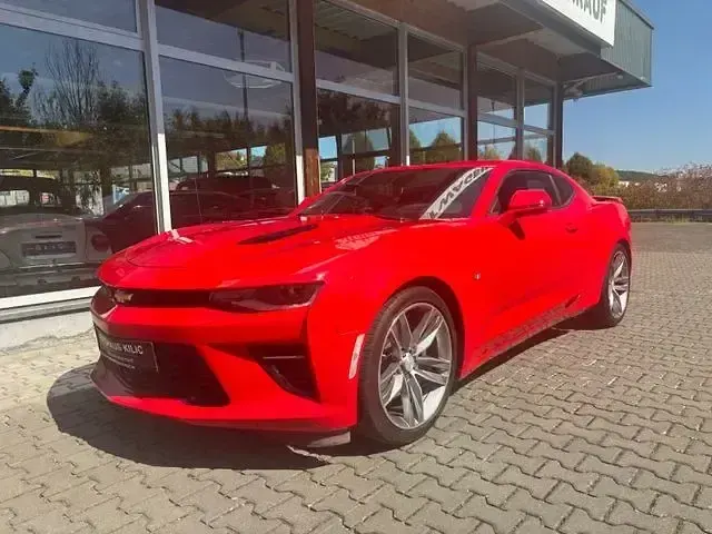 Gebraucht Chevrolet Camaro 453 PS (333 kW) 2018 Rot Coupé