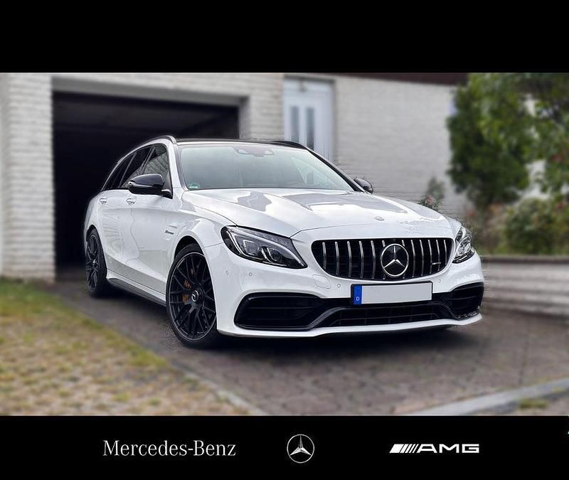 Weiß Gebraucht 2017 Mercedes C63S AMG AMG Kombi | 41.900 € (Fairer Preis) - Bild 1/4