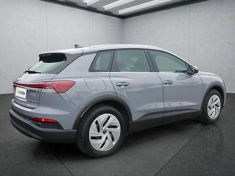 Gebraucht Audi Q4 e-tron 210 kW (286 PS) 2025 Grau SUV