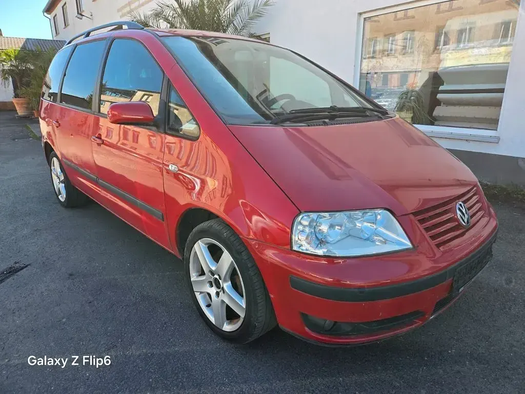 Gebraucht VW Sharan Highline 131 PS (96 kW) 2004 Rot Van / Kleinbus