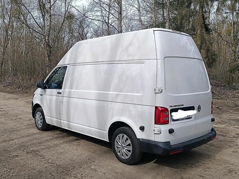 Gebraucht VW Transporter 115 PS (84 kW) 2018 Weiß Van