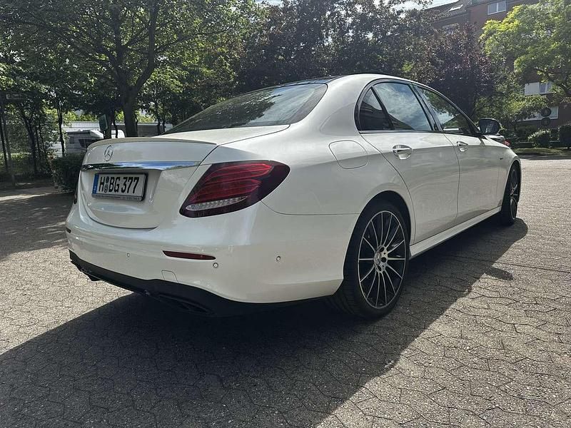 Gebraucht Mercedes E43 AMG AMG 401 PS (294 kW) 2017 Weiß Limousine
