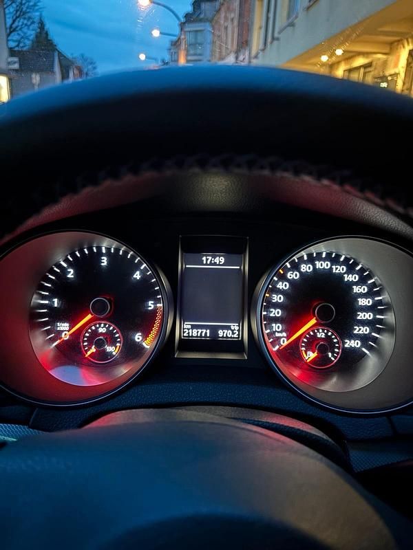 Schwarz Gebraucht 2012 VW Golf VII Kombi | 5.500 € (Superpreis) - Bild 1/4