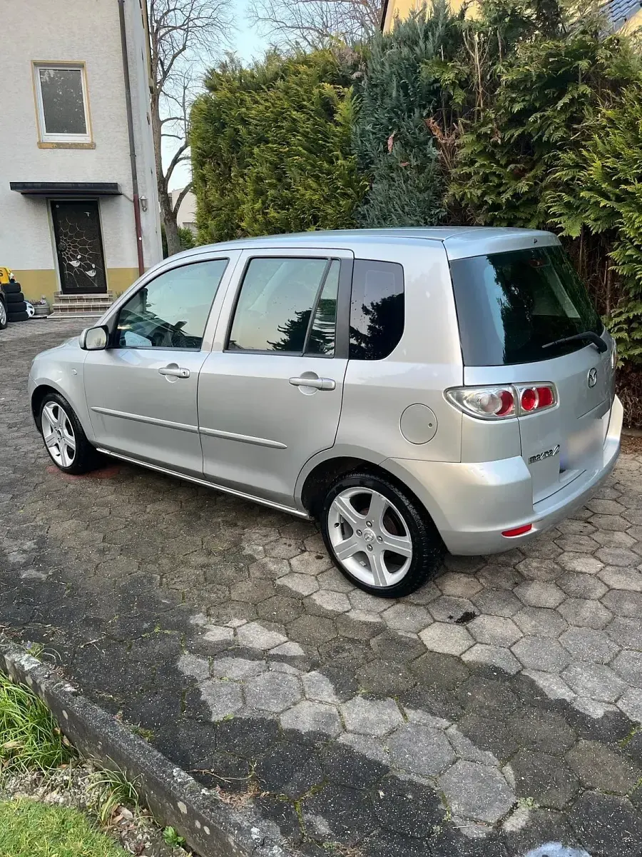 Gebraucht Mazda 2 80 PS (58 kW) 2006 Grau Kleinwagen