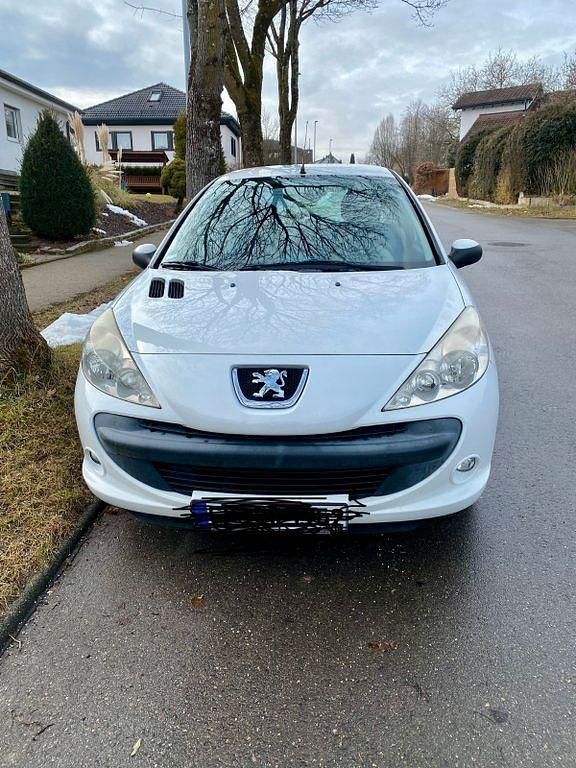 Gebraucht Peugeot 206 60 PS (44 kW) 2011 Weiß Limousine