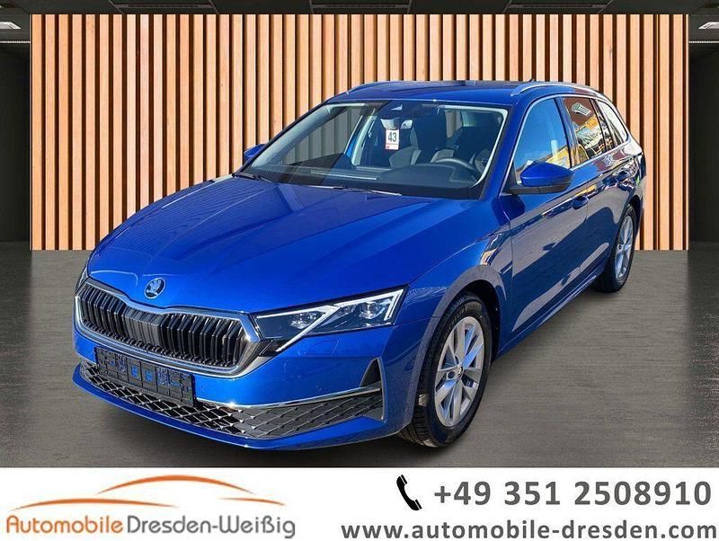 Raceblau metallic Gebraucht 2024 Skoda Octavia Selection Limousine | 29.980 € (Superpreis) - Bild 1/4