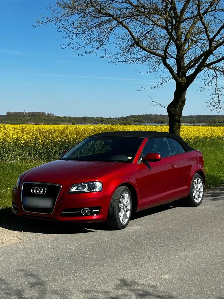 Second-hand Audi Cabriolet 140 CP (102 kW) 2011 Roșu Cabrio