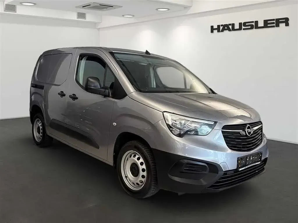 Gebraucht Opel Combo Edition 131 PS (96 kW) 2023 Grau Van / Kleinbus