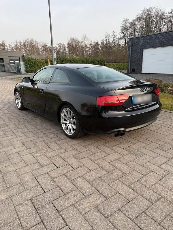 Gebraucht Audi A5 170 PS (125 kW) 2010 Schwarz Coupé