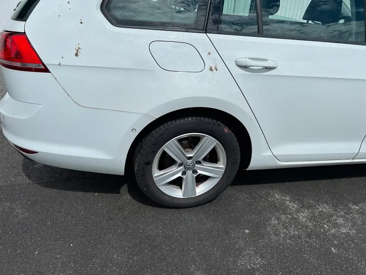 Gebraucht VW Golf VII 110 PS (80 kW) 2014 Weiß Kombi