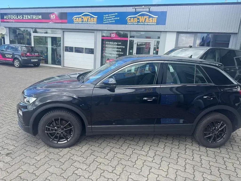 Gebraucht VW T-Roc Basis 116 PS (85 kW) 2019 Schwarz SUV