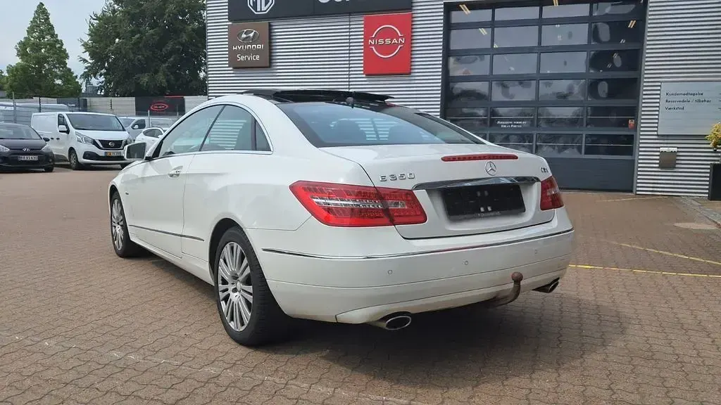Gebraucht Mercedes E350 231 PS (169 kW) 2010 Weiß Coupé