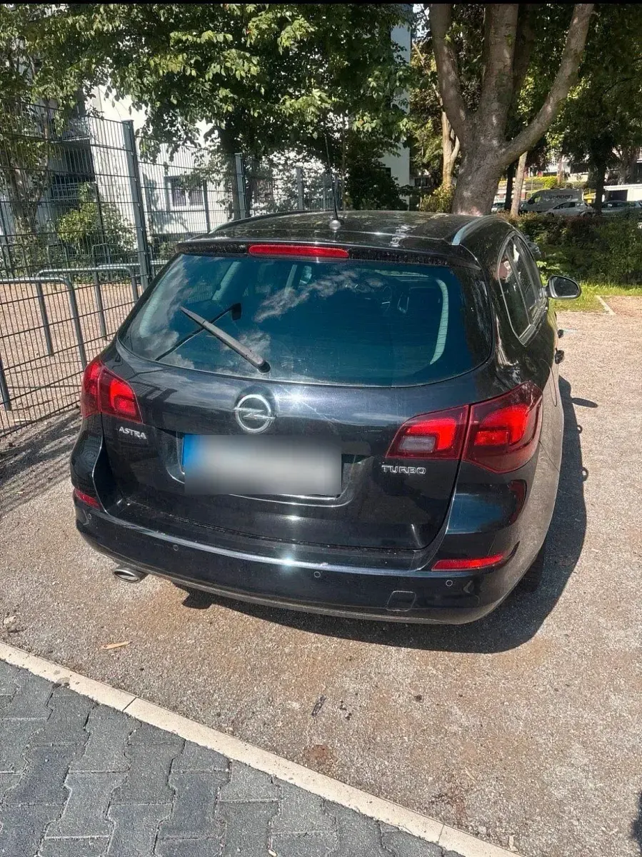Gebraucht Opel Astra 180 PS (132 kW) 2011 Schwarz Kombi