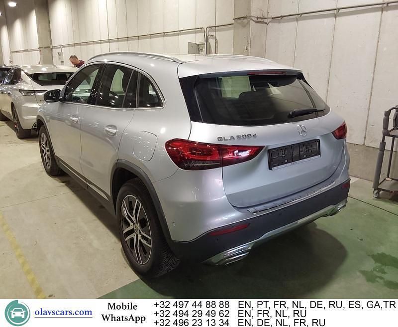 Gebraucht Mercedes GLA200 Progressive 150 PS (110 kW) 2021 Silber SUV