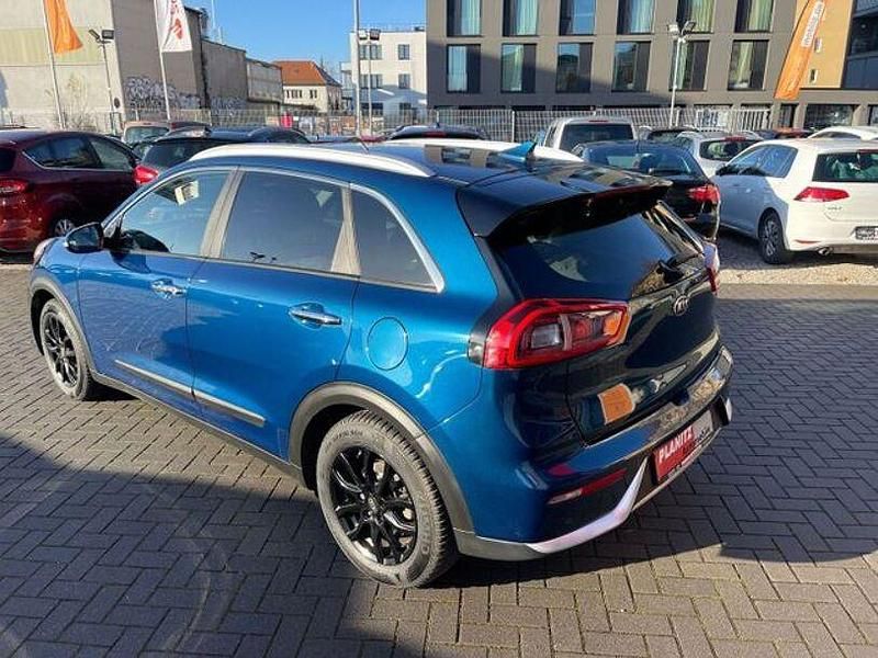 Gebraucht Kia Niro Spirit 105 PS (77 kW) 2017 Blau SUV