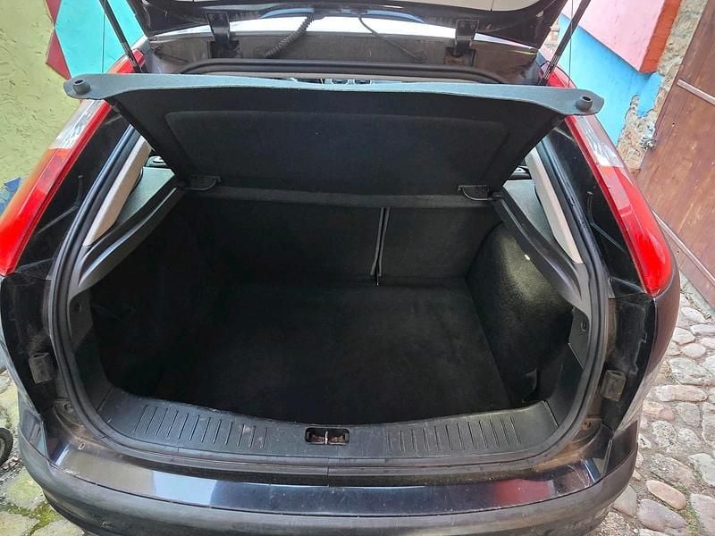 Gebraucht Ford Focus 101 PS (74 kW) 2007 Blau Limousine