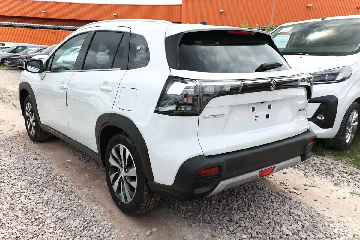 Neu Suzuki SX4 S-Cross Comfort+ 110 PS (80 kW) 2026 Cool white pearl metallic SUV