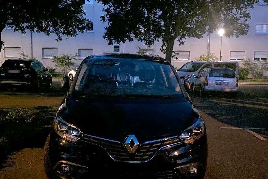 Gebraucht Renault Scénic IV 140 PS (102 kW) 2019 Schwarz Van / Kleinbus