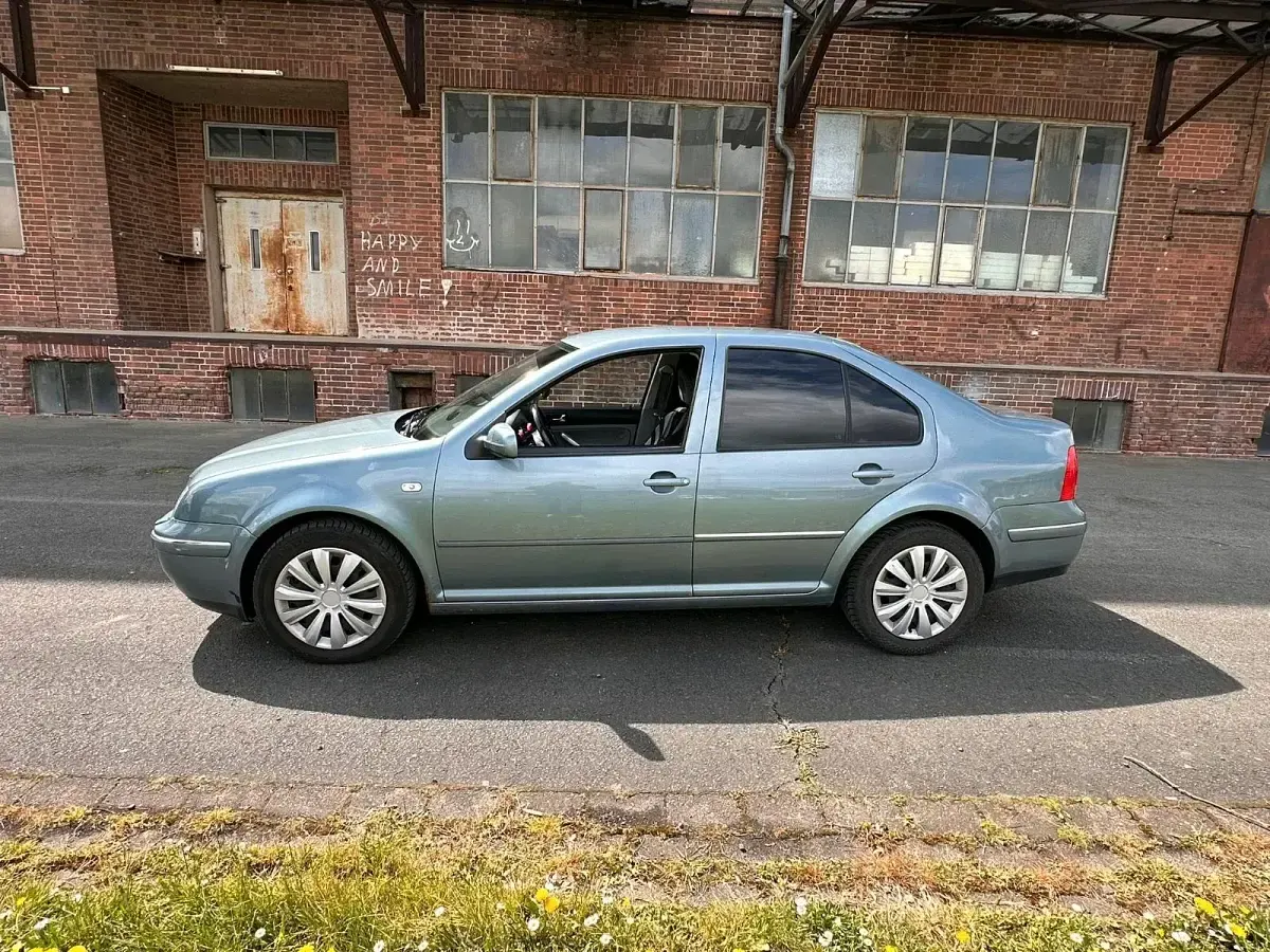 Occasion VW Bora 105 ch (77 kW) 2002 Gris Berline