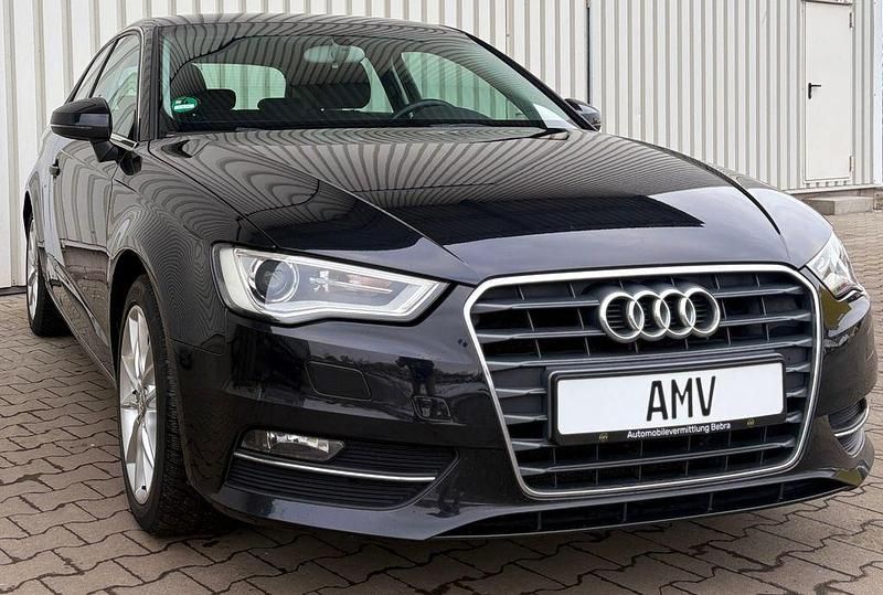 Gebraucht Audi A3 Attraction 122 PS (89 kW) 2014 Schwarz Kleinwagen