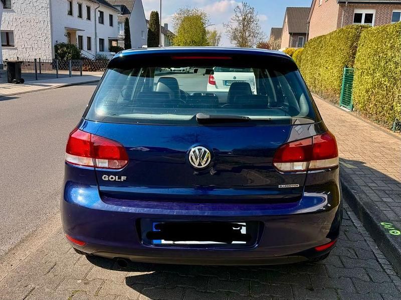 Gebraucht VW Golf VII R-line 105 PS (77 kW) 2012 Blau Limousine