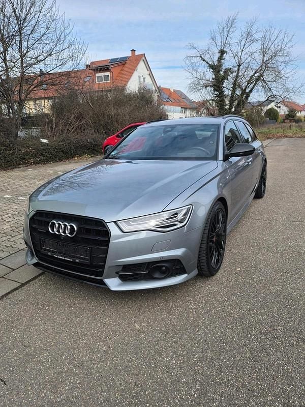 Gebraucht Audi A6 Black Edition 320 PS (235 kW) 2018 Andere farben Kombi