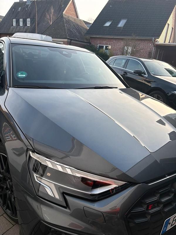 Gebraucht Audi S3 Ambiente 310 PS (228 kW) 2023 Grau Limousine