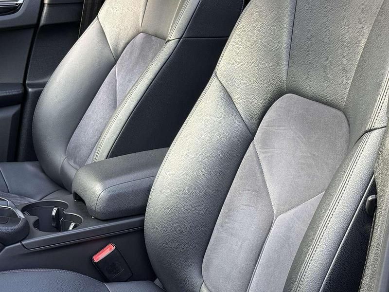 Gebraucht Porsche Macan Turbo 258 PS (189 kW) 2015 Tiefschwarzmetallic SUV