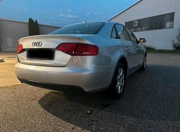 Gebraucht Audi A4 170 PS (125 kW) 2010 Silber Limousine
