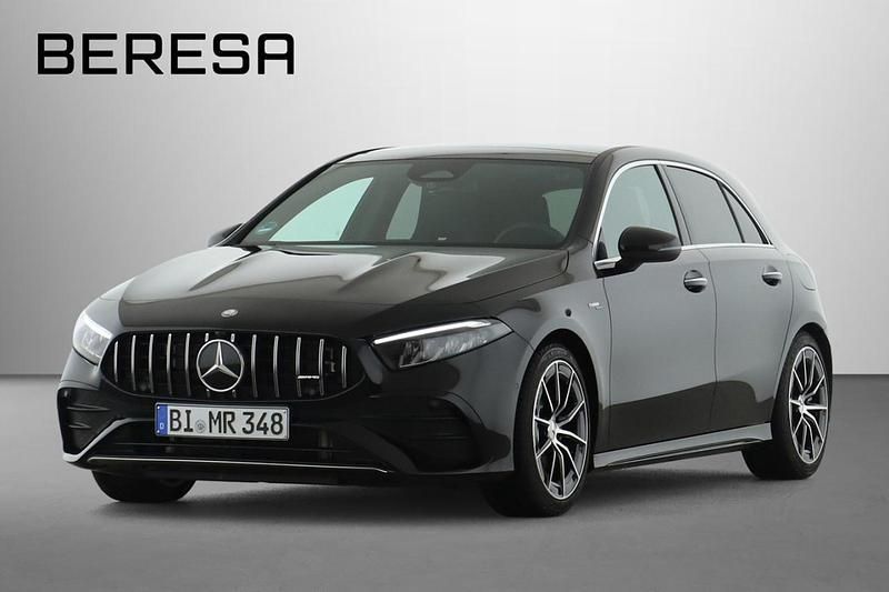 Unilack nachtschwarz Gebraucht 2024 Mercedes A35 AMG AMG Limousine | 45.980 € (Fairer Preis) - Bild 1/4