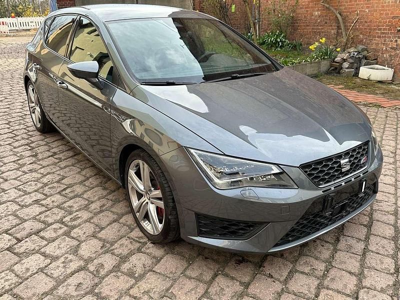 Second-hand Seat Leon Cupra 265 265 CP (194 kW) 2016 Gri Hatchback