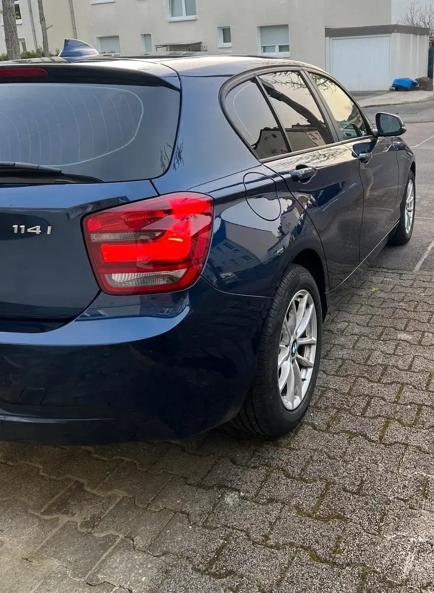 Gebraucht BMW 114 102 PS (75 kW) 2014 Blau Kleinwagen