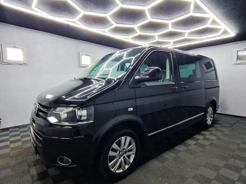 Schwarz Gebraucht 2015 VW T5 Van | 28.800 € (Teuer) - Bild 1/4