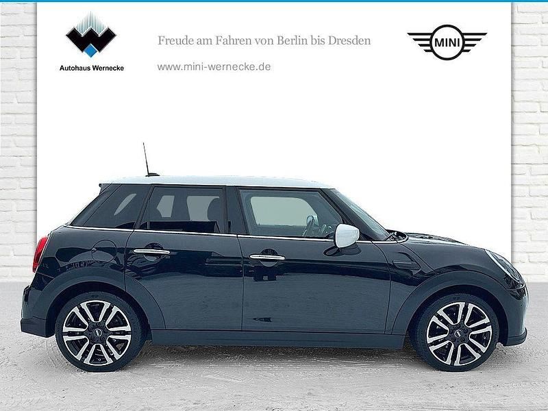 Second-hand Mini Cooper 136 CP (100 kW) 2022 Negru Hatchback