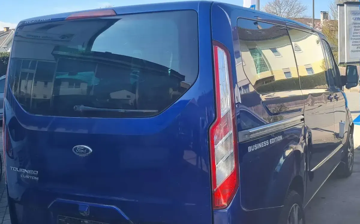 Gebraucht Ford Tourneo Custom Business Edition 155 PS (114 kW) 2016 Blau Van