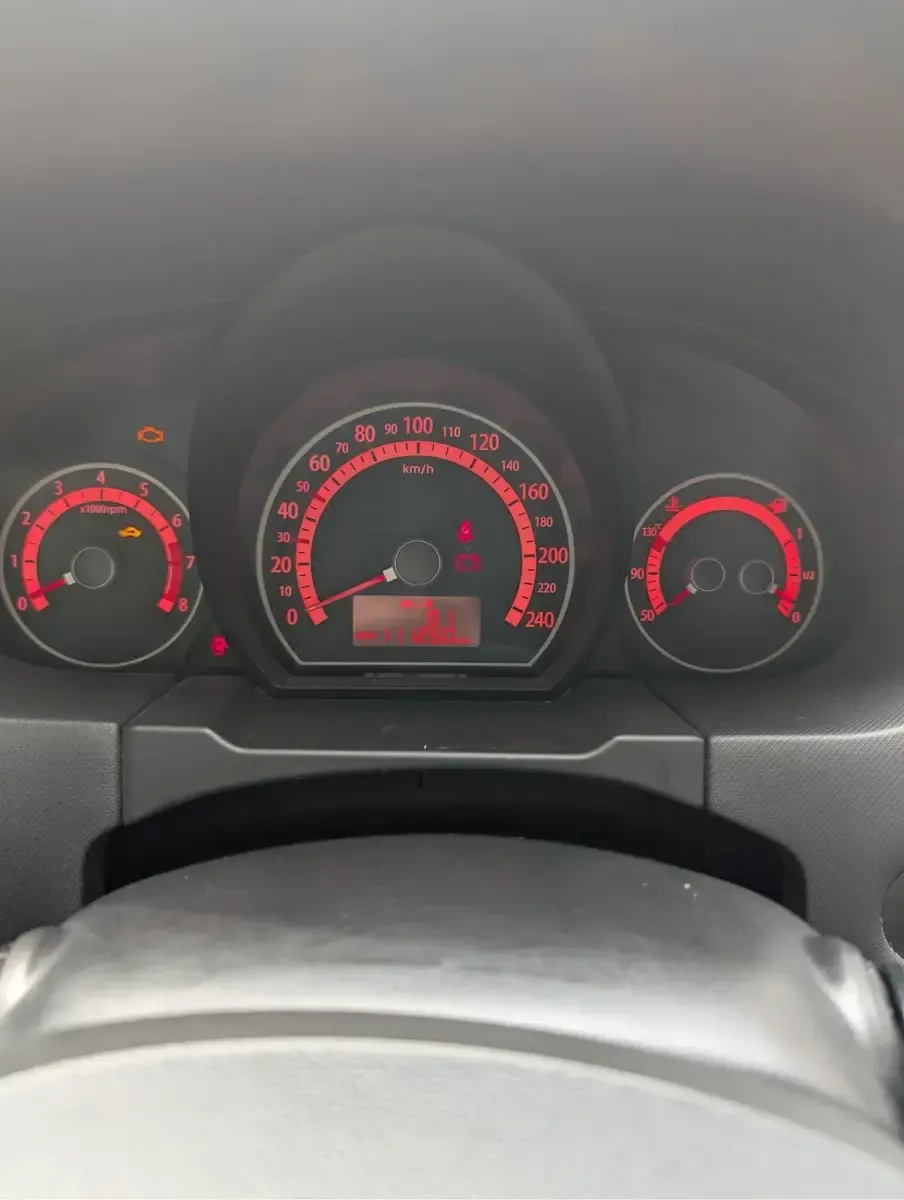 Gebraucht Kia Ceed 90 PS (66 kW) 2009 Gold Kleinwagen