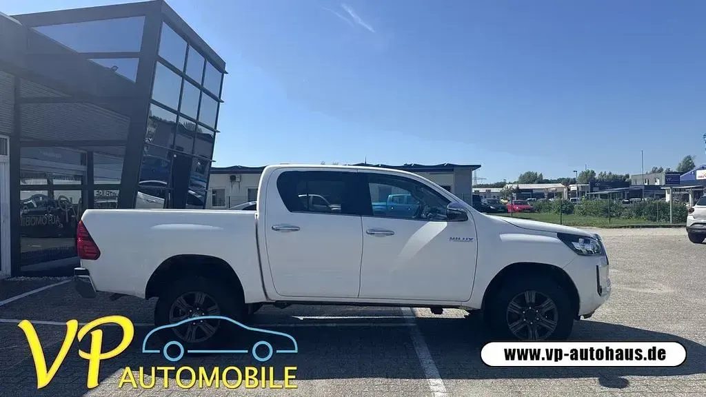 Gebraucht Toyota HiLux Comfort 150 PS (110 kW) 2023 Weiß Pickup